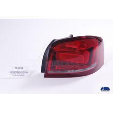 Lanterna-A3-Direito-Passageiro-2010-a-2013-Fume-Magneti-Al---751790